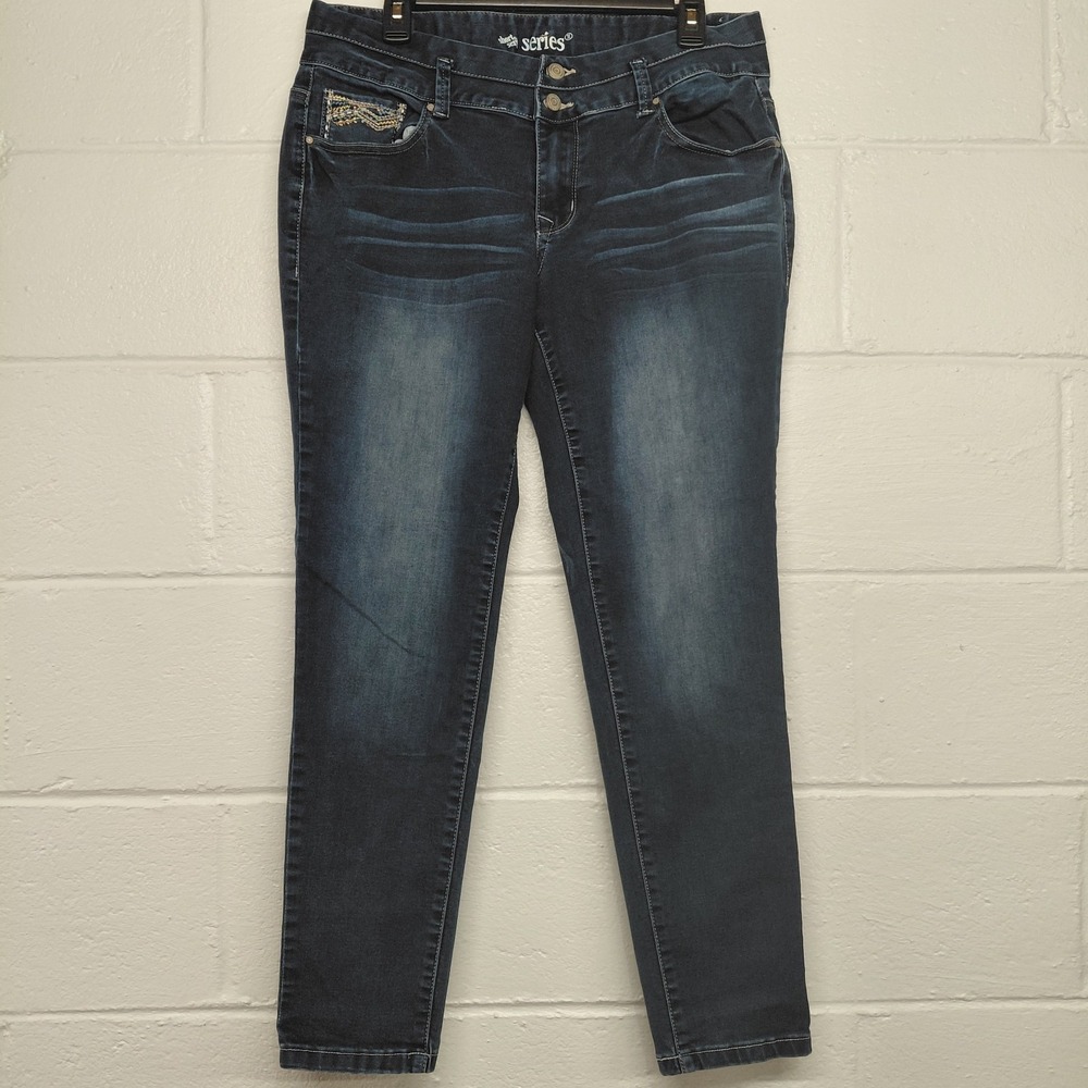 Short and Sexy Series 31 Women's Jeans Size 14 Embroidered Pockets 32x28 Stretch